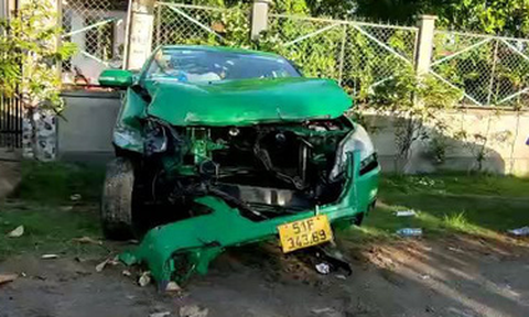 Nghi phạm cướp taxi ở Bình Dương, tháo chạy đến TP.HCM thì bị khống chế - Ảnh 1. Nghi phạm cướp taxi ở Bình Dương, tháo chạy đến TP.HCM thì bị khống chế - Ảnh 1.