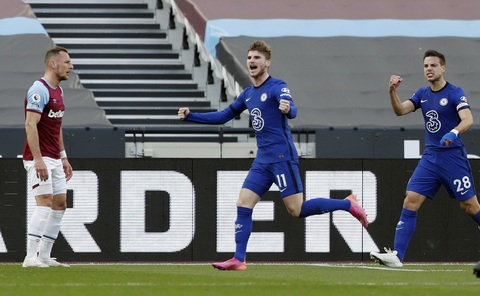 Đá bại West Ham, Chelsea nắm lợi thế lớn trong cuộc đua vào tốp 4 - Ảnh 1. Đá bại West Ham, Chelsea nắm lợi thế lớn trong cuộc đua vào tốp 4 - Ảnh 1.