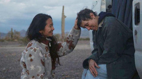 Chloé Zhao: Người phụ nữ không phấn son khuynh đảo Hollywood - Ảnh 5. Chloé Zhao: Người phụ nữ không phấn son khuynh đảo Hollywood - Ảnh 5.