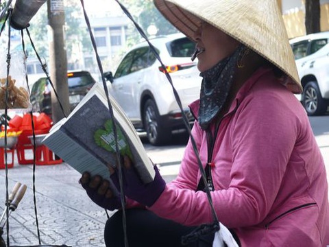 Trao giải sáng tác ảnh Tuổi xanh: Ngắm những khoảnh khắc tinh khôi cùng sách - Ảnh 10. Trao giải sáng tác ảnh Tuổi xanh: Ngắm những khoảnh khắc tinh khôi cùng sách - Ảnh 10.