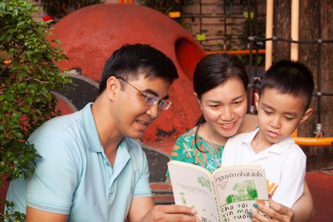 Trao giải sáng tác ảnh Tuổi xanh: Ngắm những khoảnh khắc tinh khôi cùng sách - Ảnh 7. Trao giải sáng tác ảnh Tuổi xanh: Ngắm những khoảnh khắc tinh khôi cùng sách - Ảnh 7.