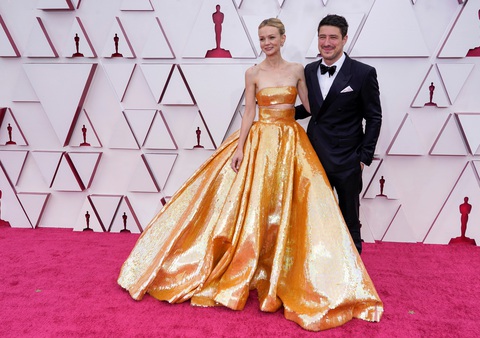 Thảm đỏ Oscar 2021 vẫn hào nhoáng mặc COVID-19 - Ảnh 1. Thảm đỏ Oscar 2021 vẫn hào nhoáng mặc COVID-19 - Ảnh 1.