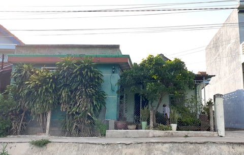 ‘Nợ 29 triệu, bị cưỡng chế bán nhà cửa’: kiểm tra dấu hiệu vi phạm của 2 chấp hành viên - Ảnh 1. ‘Nợ 29 triệu, bị cưỡng chế bán nhà cửa’: kiểm tra dấu hiệu vi phạm của 2 chấp hành viên - Ảnh 1.