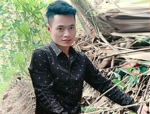 Truy tìm thanh niên trốn khỏi khu cách ly, bị tố hiếp dâm bé gái 7 tuổi - Ảnh 1. Truy tìm thanh niên trốn khỏi khu cách ly, bị tố hiếp dâm bé gái 7 tuổi - Ảnh 1.