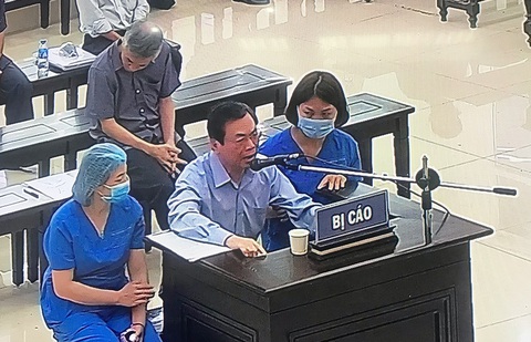 Cựu bộ trưởng Vũ Huy Hoàng nói lời sau cùng trước tòa - Ảnh 2. Cựu bộ trưởng Vũ Huy Hoàng nói lời sau cùng trước tòa - Ảnh 2.