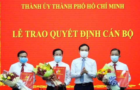 Thành ủy TP.HCM bổ nhiệm tổng biên tập, phó tổng biên tập các báo trực thuộc - Ảnh 2. Thành ủy TP.HCM bổ nhiệm tổng biên tập, phó tổng biên tập các báo trực thuộc - Ảnh 2.