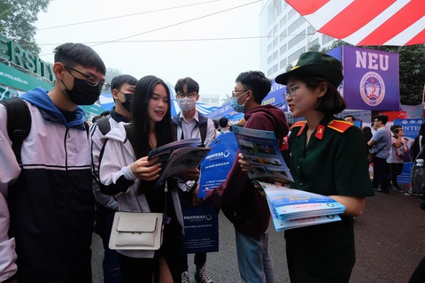Ban tuyển sinh quân sự Bộ Quốc phòng điều chỉnh thời gian sơ tuyển - Ảnh 1. Ban tuyển sinh quân sự Bộ Quốc phòng điều chỉnh thời gian sơ tuyển - Ảnh 1.