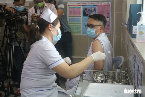 Lên phương án bầu cử trong tình huống dịch COVID-19 bùng phát - Ảnh 1. Lên phương án bầu cử trong tình huống dịch COVID-19 bùng phát - Ảnh 1.