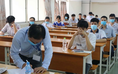 Luyện thi đánh giá năng lực trên mạng: Cẩn thận mất tiền oan - Ảnh 1. Luyện thi đánh giá năng lực trên mạng: Cẩn thận mất tiền oan - Ảnh 1.