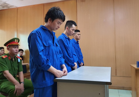 Cướp tiệm vàng xong không được chia phần nhưng phải lãnh 7 năm tù - Ảnh 1. Cướp tiệm vàng xong không được chia phần nhưng phải lãnh 7 năm tù - Ảnh 1.