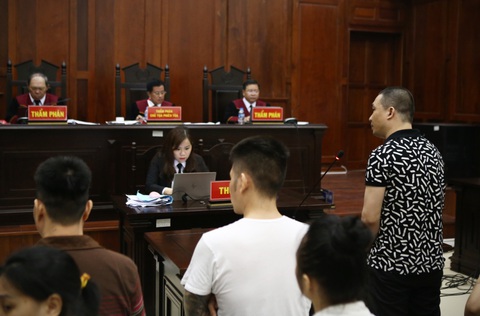Phủ nhận cầm đầu, Văn Kính Dương vẫn bị đề nghị tử hình - Ảnh 1. Phủ nhận cầm đầu, Văn Kính Dương vẫn bị đề nghị tử hình - Ảnh 1.