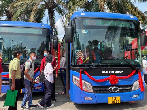 TP.HCM đưa vào khai thác 4 tuyến xe buýt đấu thầu - Ảnh 2. TP.HCM đưa vào khai thác 4 tuyến xe buýt đấu thầu - Ảnh 2.
