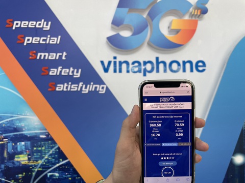 5G lại nóng khi Apple ‘mở mạng’ cho iPhone 12 tại Việt Nam - Ảnh 1. 5G lại nóng khi Apple ‘mở mạng’ cho iPhone 12 tại Việt Nam - Ảnh 1.