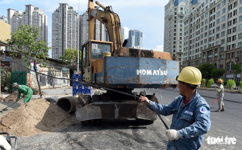 Trên đại công trình Nguyễn Hữu Cảnh chờ thông xe ngày 30-4 - Ảnh 4. Trên đại công trình Nguyễn Hữu Cảnh chờ thông xe ngày 30-4 - Ảnh 4.