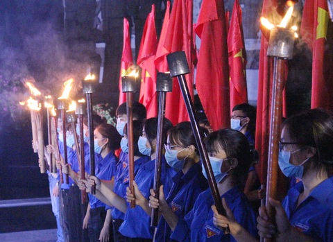 Mừng ngày thống nhất, vọng nhớ các anh! - Ảnh 4. Mừng ngày thống nhất, vọng nhớ các anh! - Ảnh 4.