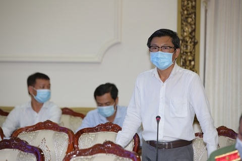 Khai báo y tế phụ thuộc vào… sự trung thực của người dân - Ảnh 2. Khai báo y tế phụ thuộc vào… sự trung thực của người dân - Ảnh 2.