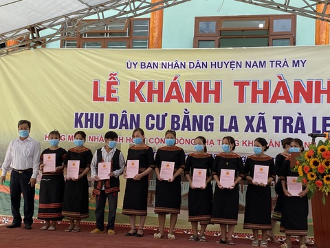 Dân vùng sạt lở, lũ quét Trà Leng có nhà mới, khu dân cư 6ha xây trong 5 tháng - Ảnh 5. Dân vùng sạt lở, lũ quét Trà Leng có nhà mới, khu dân cư 6ha xây trong 5 tháng - Ảnh 5.