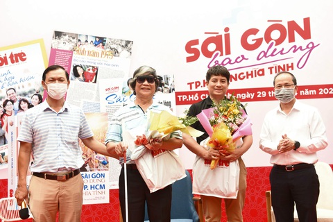 Trao giải Sài Gòn bao dung - TP.HCM nghĩa tình: Thầy ơi, hôm nay con rất vui - Ảnh 12. Trao giải Sài Gòn bao dung - TP.HCM nghĩa tình: Thầy ơi, hôm nay con rất vui - Ảnh 12.