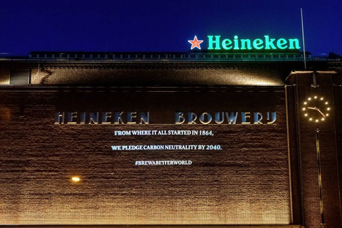 Heineken đặt mục tiêu trung tính các-bon trong sản xuất vào năm 2030 - Ảnh 1. Heineken đặt mục tiêu trung tính các-bon trong sản xuất vào năm 2030 - Ảnh 1.
