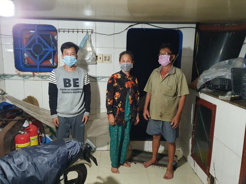 Bắt giữ 3 người nhập cảnh trái phép bằng đường biển vào Phú Quốc - Ảnh 1. Bắt giữ 3 người nhập cảnh trái phép bằng đường biển vào Phú Quốc - Ảnh 1.