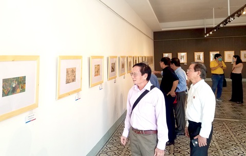 Những hình ảnh một thời họa sĩ sáng tác dưới mưa bom bão đạn - Ảnh 9. Những hình ảnh một thời họa sĩ sáng tác dưới mưa bom bão đạn - Ảnh 9.