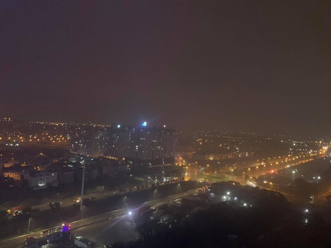 Đêm qua TP.HCM và toàn miền Nam mưa rất to, đêm nay dự báo mưa tiếp - Ảnh 2. Đêm qua TP.HCM và toàn miền Nam mưa rất to, đêm nay dự báo mưa tiếp - Ảnh 2.