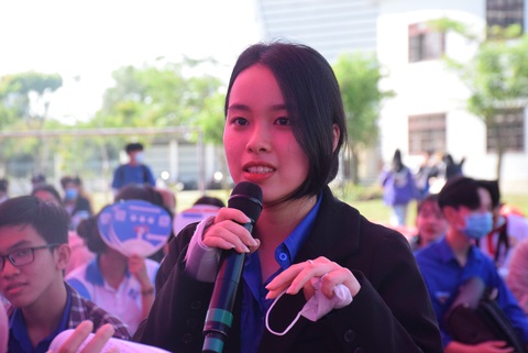 Tư vấn tuyển sinh ở Quảng Nam: Học sinh quan tâm đăng ký xét tuyển online - Ảnh 4. Tư vấn tuyển sinh ở Quảng Nam: Học sinh quan tâm đăng ký xét tuyển online - Ảnh 4.