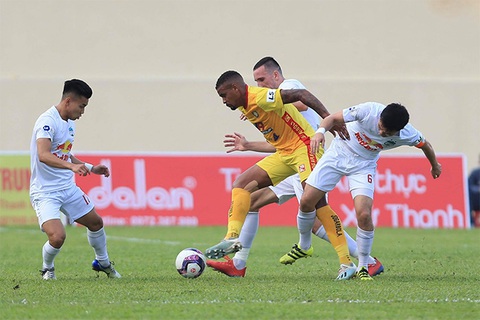 V-League 2021: Hoàng Anh Gia Lai sắp chinh phục cột mốc mới - Ảnh 2. V-League 2021: Hoàng Anh Gia Lai sắp chinh phục cột mốc mới - Ảnh 2.