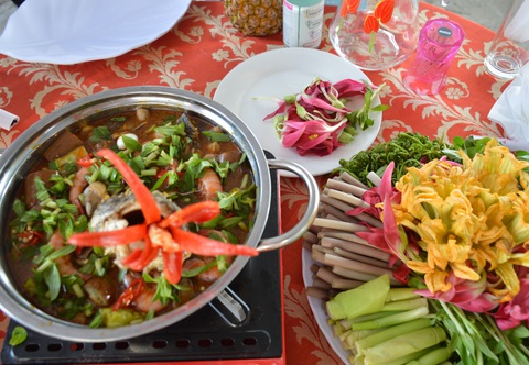 Lẩu mắm và mật ong rừng U Minh vào top 100 món ăn đặc sản Việt Nam - Ảnh 2. Lẩu mắm và mật ong rừng U Minh vào top 100 món ăn đặc sản Việt Nam - Ảnh 2.