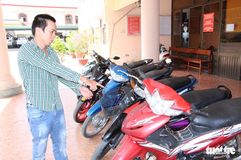 Bắt khẩn cấp 2 nghi phạm trộm tiền và vàng trong két sắt gần 600 triệu đồng - Ảnh 2. Bắt khẩn cấp 2 nghi phạm trộm tiền và vàng trong két sắt gần 600 triệu đồng - Ảnh 2.