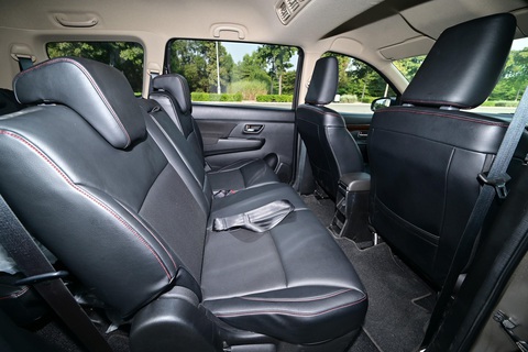 Suzuki Ertiga, lựa chọn đáng cân nhắc cho tài xế công nghệ - Ảnh 2. Suzuki Ertiga, lựa chọn đáng cân nhắc cho tài xế công nghệ - Ảnh 2.