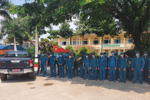 Tăng tàu, lực lượng tuần tra cho tuyến đầu chống dịch - Ảnh 1. Tăng tàu, lực lượng tuần tra cho tuyến đầu chống dịch - Ảnh 1.