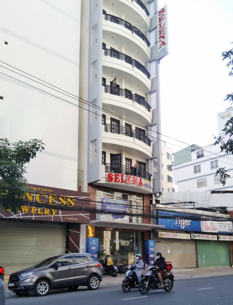 Chuyến bay doanh nghiệp trả phí ngừa COVID-19 đưa người Việt về Khánh Hòa - Ảnh 1. Chuyến bay doanh nghiệp trả phí ngừa COVID-19 đưa người Việt về Khánh Hòa - Ảnh 1.
