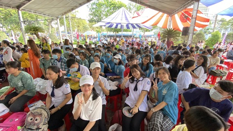 Ngày hội tư vấn tuyển sinh - hướng nghiệp tại Cần Thơ: Nhiều thông tin mới bổ ích - Ảnh 9. Ngày hội tư vấn tuyển sinh - hướng nghiệp tại Cần Thơ: Nhiều thông tin mới bổ ích - Ảnh 9.