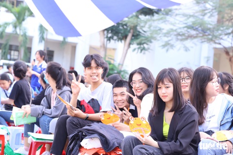 Tư vấn tuyển sinh tại Đà Nẵng: Có thể học nhiều trường cùng một lúc? - Ảnh 1. Tư vấn tuyển sinh tại Đà Nẵng: Có thể học nhiều trường cùng một lúc? - Ảnh 1.
