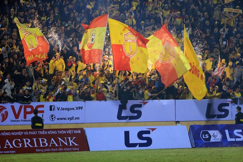 Vòng 7 V-League 2021: Người nhà làm hại SLNA - Ảnh 1. Vòng 7 V-League 2021: Người nhà làm hại SLNA - Ảnh 1.