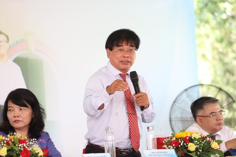 Tư vấn tuyển sinh hướng nghiệp ở Cần Thơ: Xét tuyển ngành y sẽ dễ hơn vì... COVID? - Ảnh 5. Tư vấn tuyển sinh hướng nghiệp ở Cần Thơ: Xét tuyển ngành y sẽ dễ hơn vì... COVID? - Ảnh 5.