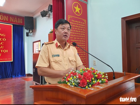 Công an TP.HCM khen thưởng nhiều CSGT làm việc tốt - Ảnh 3. Công an TP.HCM khen thưởng nhiều CSGT làm việc tốt - Ảnh 3.
