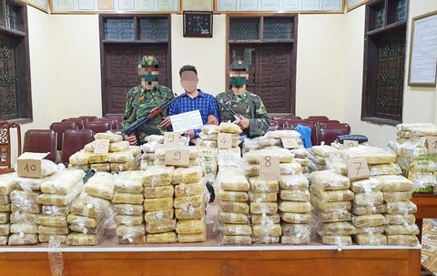 Phá án ma túy từ Lào vào Việt Nam đưa sang Trung Quốc: thu gần 350kg - Ảnh 1. Phá án ma túy từ Lào vào Việt Nam đưa sang Trung Quốc: thu gần 350kg - Ảnh 1.