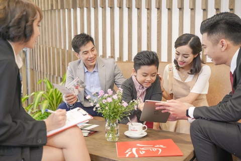 Prudential Việt Nam chi trả hơn 6.700 tỉ đồng quyền lợi bảo hiểm năm 2020 - Ảnh 1. Prudential Việt Nam chi trả hơn 6.700 tỉ đồng quyền lợi bảo hiểm năm 2020 - Ảnh 1.