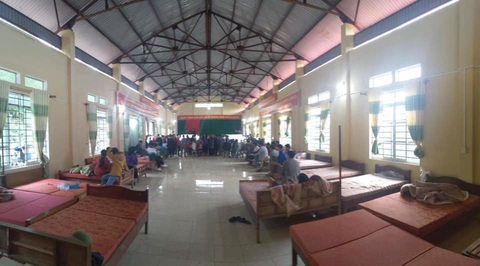 Cấp căn cước công dân xuyên đêm, dân được bố trí giường nằm chờ - Ảnh 1. Cấp căn cước công dân xuyên đêm, dân được bố trí giường nằm chờ - Ảnh 1.