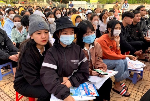 Thêm nhiều trường đại học xét tuyển thí sinh diện đặc cách tốt nghiệp - Ảnh 1. Thêm nhiều trường đại học xét tuyển thí sinh diện đặc cách tốt nghiệp - Ảnh 1.