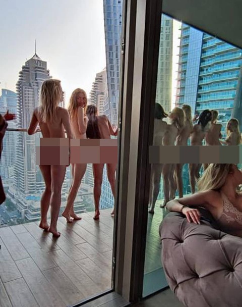 Nga: Không có cô gái Nga nào trong 40 người mẫu khỏa thân bị bắt ở Dubai - Ảnh 3. Nga: Không có cô gái Nga nào trong 40 người mẫu khỏa thân bị bắt ở Dubai - Ảnh 3.