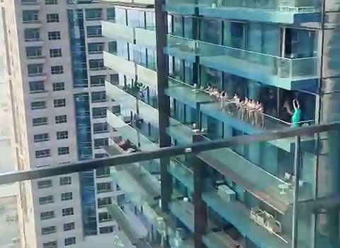 Nga: Không có cô gái Nga nào trong 40 người mẫu khỏa thân bị bắt ở Dubai - Ảnh 4. Nga: Không có cô gái Nga nào trong 40 người mẫu khỏa thân bị bắt ở Dubai - Ảnh 4.