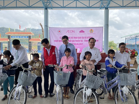 AEON Việt Nam hỗ trợ phục hồi trường học cho tỉnh Quảng Nam - Ảnh 3. AEON Việt Nam hỗ trợ phục hồi trường học cho tỉnh Quảng Nam - Ảnh 3.