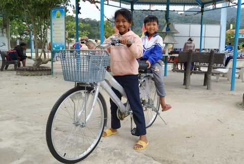 AEON Việt Nam hỗ trợ phục hồi trường học cho tỉnh Quảng Nam - Ảnh 4. AEON Việt Nam hỗ trợ phục hồi trường học cho tỉnh Quảng Nam - Ảnh 4.