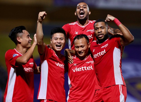 Trọng Hoàng tỏa sáng giúp Viettel đánh bại CLB Hà Nội và vào top 3 - Ảnh 1. Trọng Hoàng tỏa sáng giúp Viettel đánh bại CLB Hà Nội và vào top 3 - Ảnh 1.