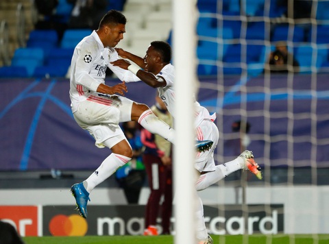 Phòng ngự tồi tệ, Liverpool thua Real Madrid 1-3 - Ảnh 2. Phòng ngự tồi tệ, Liverpool thua Real Madrid 1-3 - Ảnh 2.