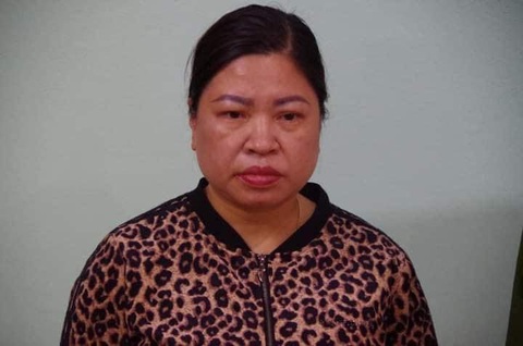 Bắt cựu trưởng phòng giáo dục ban hành hàng trăm quyết định chế độ, chính sách sai - Ảnh 2. Bắt cựu trưởng phòng giáo dục ban hành hàng trăm quyết định chế độ, chính sách sai - Ảnh 2.