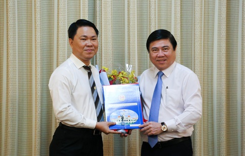 Bí thư Bình Chánh làm giám đốc Sở Xây dựng TP.HCM - Ảnh 1. Bí thư Bình Chánh làm giám đốc Sở Xây dựng TP.HCM - Ảnh 1.